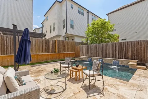1621 W 23rd Street B Houston TX 77008