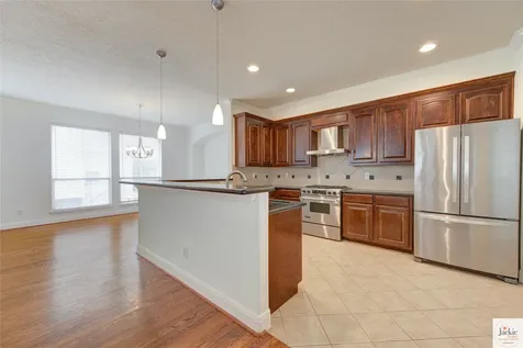 1322 Cohn Street Houston TX 77007
