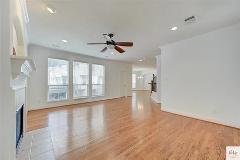 1322 Cohn Street Houston TX 77007