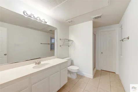 1322 Cohn Street Houston TX 77007
