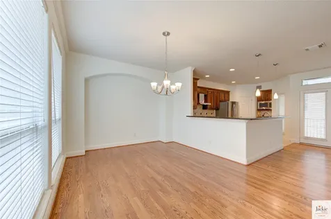 1322 Cohn Street Houston TX 77007