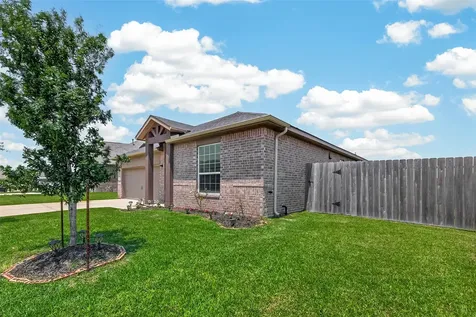 4519 Crescent Lake Circle Baytown TX 77521