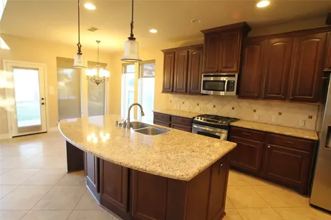 1995 Biscayne Lake Drive Pearland TX 77584