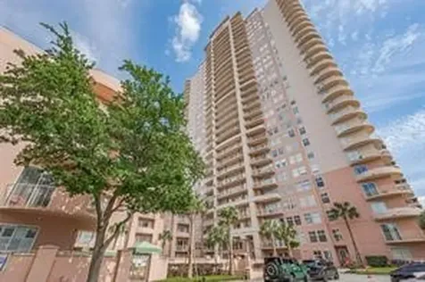 3505 Sage Road 406 Houston TX 77056
