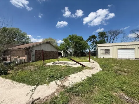 16127 Long Road Houston TX 77044