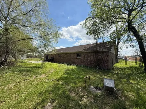 16127 Long Road Houston TX 77044