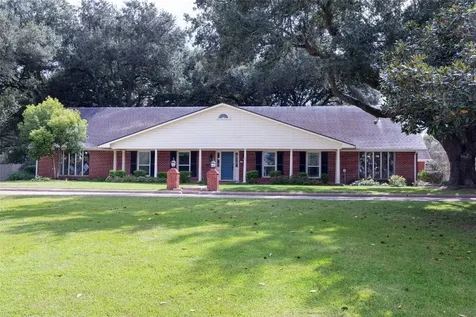 1426 Park Lane Wharton TX 77488