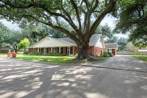 1426 Park Lane Wharton TX 77488