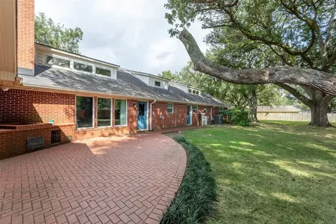 1426 Park Lane Wharton TX 77488