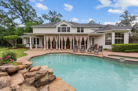 1252 Briar Creek Drive Friendswood TX 77546
