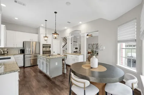 31 E Amberglow Circle The Woodlands TX 77381