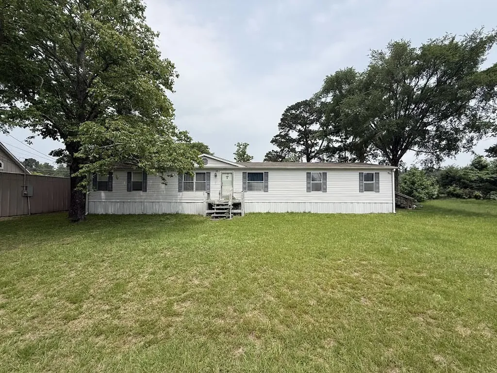 194 Mesquite Livingston TX 77351