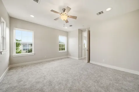 5525 Petty Street A Houston TX 77007