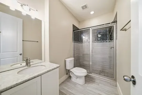 5525 Petty Street A Houston TX 77007