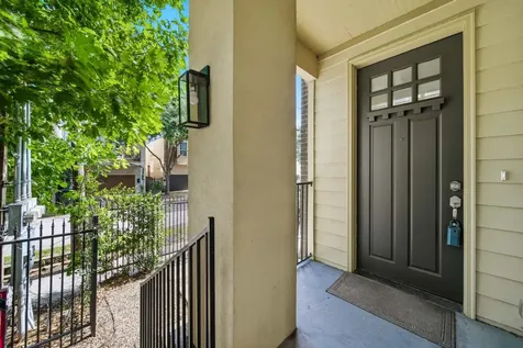 5525 Petty Street A Houston TX 77007