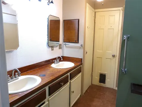 20 Hideaway Trail Coldspring TX 77331