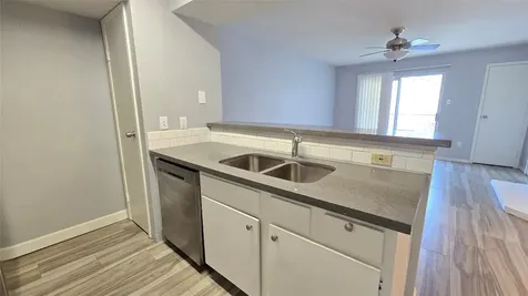18617 Egret Bay Boulevard 504 Houston TX 77058