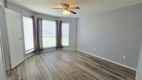 18617 Egret Bay Boulevard 504 Houston TX 77058