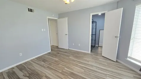 18617 Egret Bay Boulevard 504 Houston TX 77058