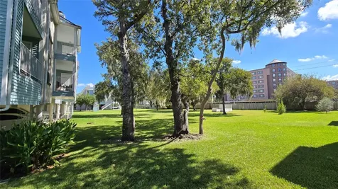 18617 Egret Bay Boulevard 504 Houston TX 77058