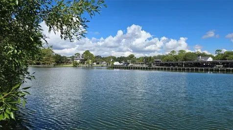 18617 Egret Bay Boulevard 504 Houston TX 77058