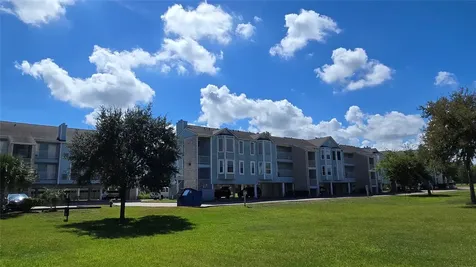 18617 Egret Bay Boulevard 504 Houston TX 77058