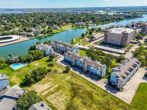 18617 Egret Bay Boulevard 504 Houston TX 77058