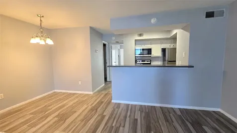 18617 Egret Bay Boulevard 504 Houston TX 77058
