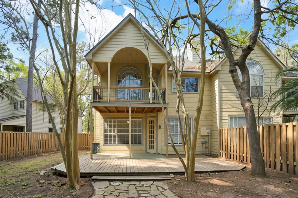 66 Lakeridge Court The Woodlands TX 77381