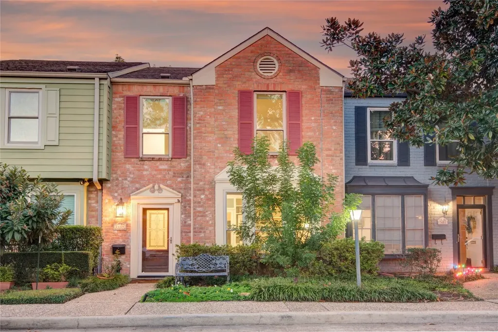 7449 Brompton Street 7449 Houston TX 77025