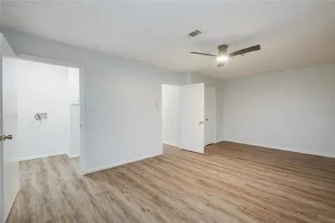 7449 Brompton Street 7449 Houston TX 77025