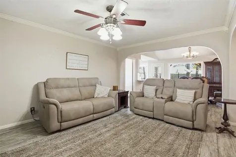 308 Moody Avenue League City TX 77573