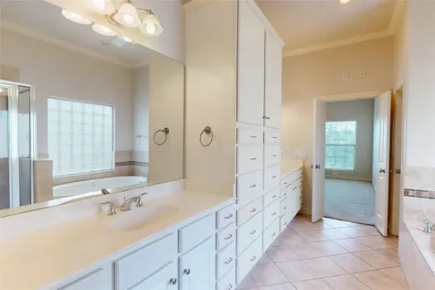 5914 Center Street Houston TX 77007