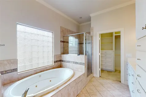 5914 Center Street Houston TX 77007