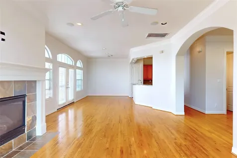 5914 Center Street Houston TX 77007