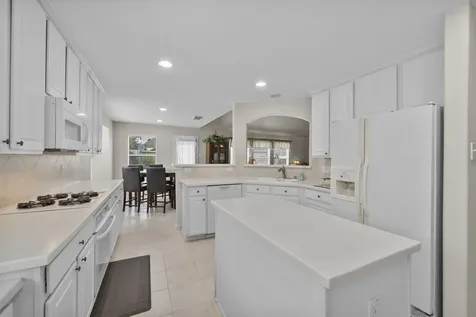 15834 Red Hill Trail Houston TX 77095