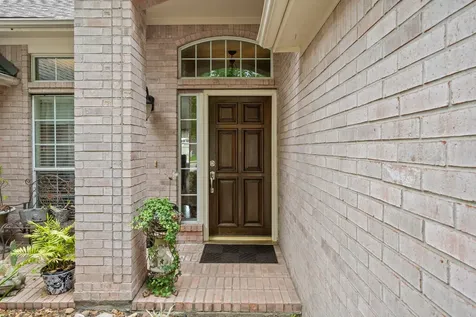 15834 Red Hill Trail Houston TX 77095