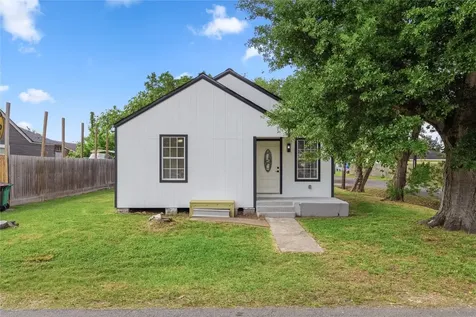 300 Hafer Street Baytown TX 77520