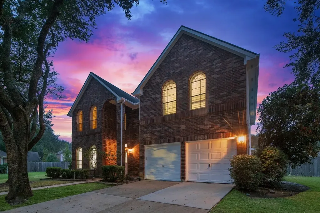 2402 Great Oaks Drive Missouri City TX 77459
