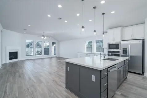 655 Malibu Pines Drive Katy TX 77493