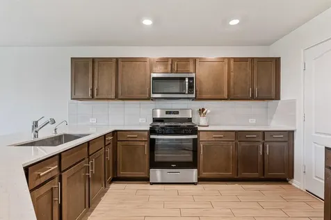 2873 Shimmer Edge Drive Katy TX 77493