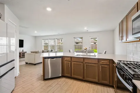 2873 Shimmer Edge Drive Katy TX 77493