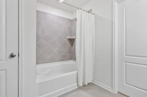 2873 Shimmer Edge Drive Katy TX 77493