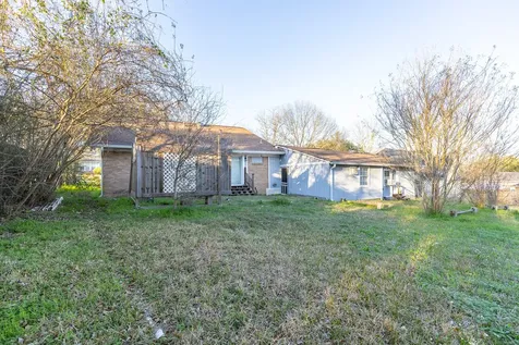 1425 15th Street Huntsville TX 77340