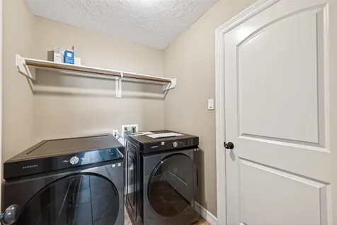 255 Mossy Meadow Drive West Columbia TX 77486
