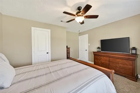 255 Mossy Meadow Drive West Columbia TX 77486