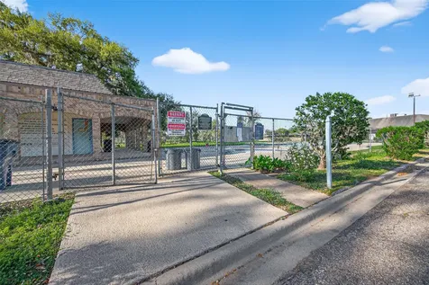 255 Mossy Meadow Drive West Columbia TX 77486