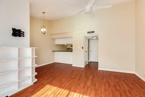 7140 N Holiday Drive Galveston TX 77550