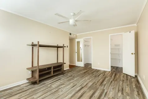 7140 N Holiday Drive Galveston TX 77550