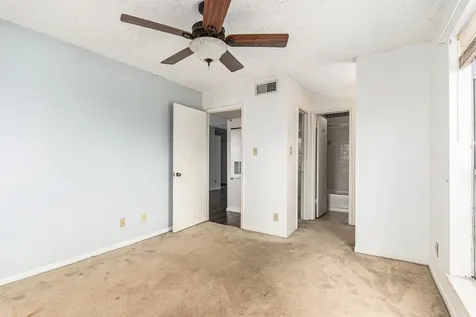 2121 Hepburn Street 918 Houston TX 77054